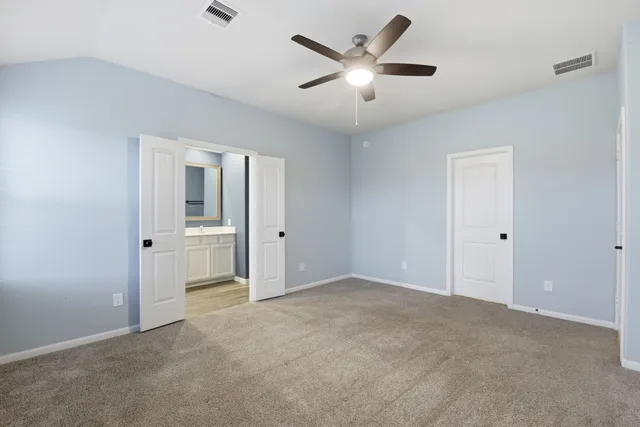 $2,300 | 19427 Trotter Cp Trail, Tomball, TX 77377