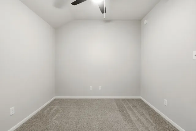 $2,300 | 19427 Trotter Cp Trail, Tomball, TX 77377