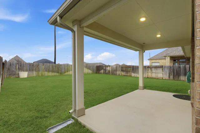 $2,300 | 19427 Trotter Cp Trail, Tomball, TX 77377