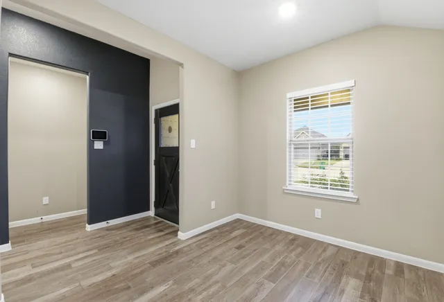 $2,300 | 19427 Trotter Cp Trail, Tomball, TX 77377