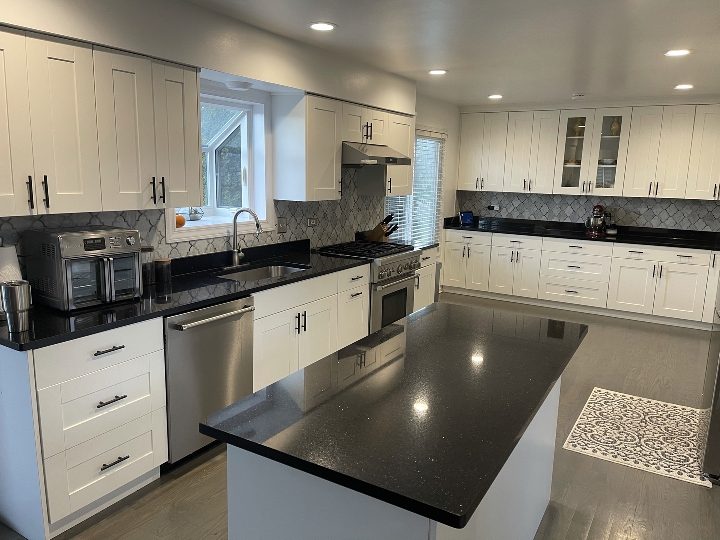 4852 Snapjack Circle Naperville, IL 60564 - Photo 3 of 45