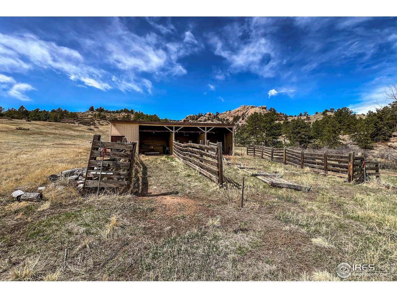 135 Lake Drive Lyons, CO 80540 - Photo 27 of 39 a view of a outdoor space with mountain view