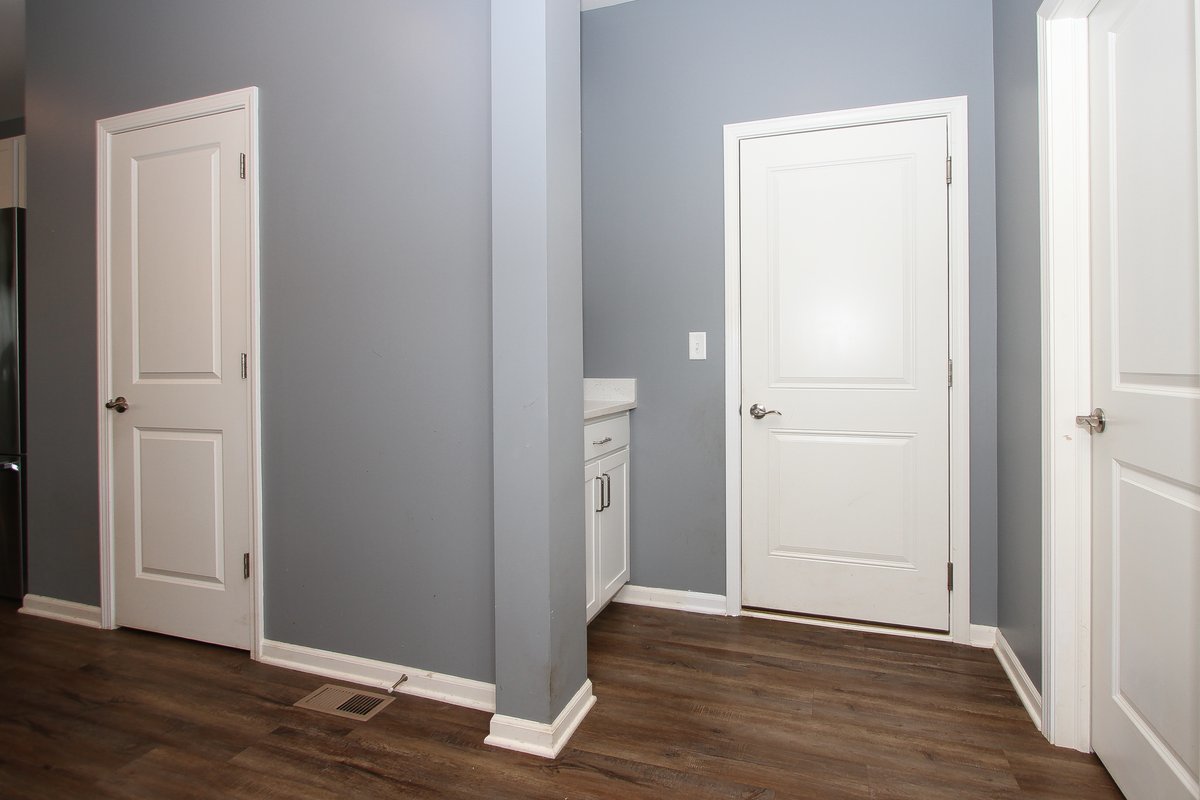 3617 Emerald Road Elgin, IL 60124 - Photo 13 of 34