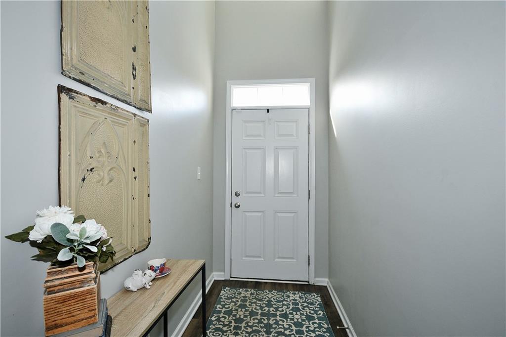 13 Truman Circle McKees Rocks, PA 15136 - Photo 3 of 25 Gallery Image 3