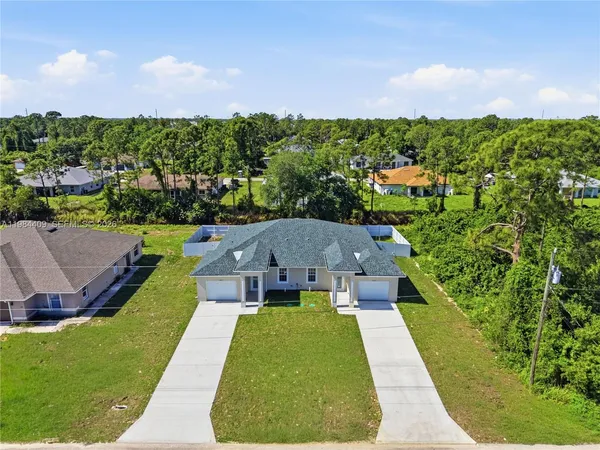 $1,850 | 4719 28th Street Southwest, Unit 4719, Lehigh Acres, FL 33973
