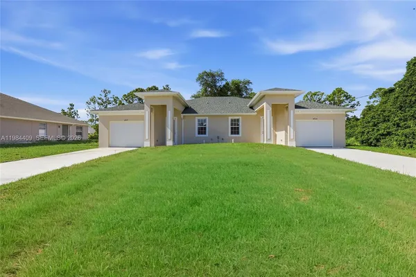 $1,850 | 4719 28th Street Southwest, Unit 4719, Lehigh Acres, FL 33973