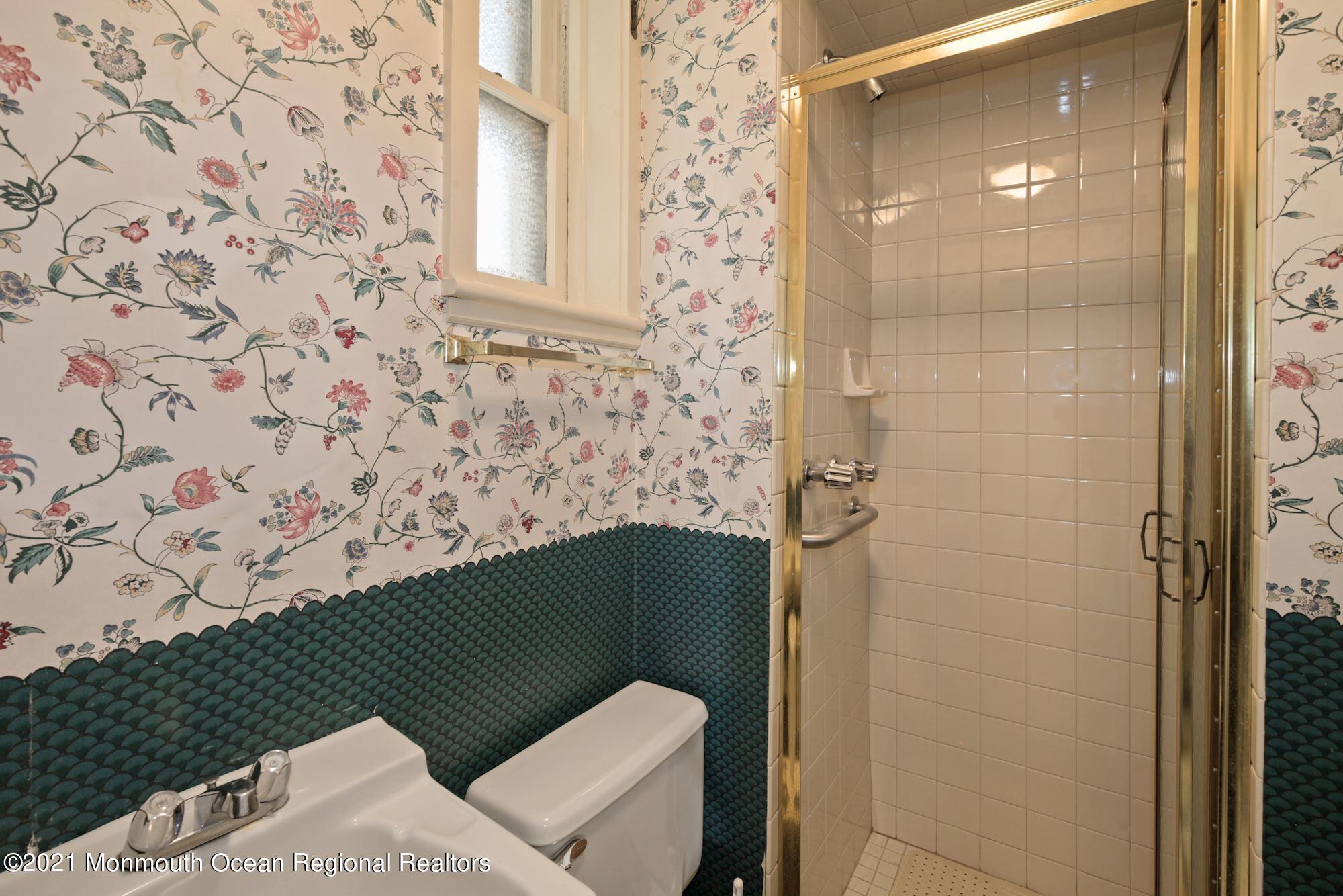 57 Union Street, Unit C4071 Montclair, NJ 07042 - Photo 24 of 27 a view of bathroom with shower