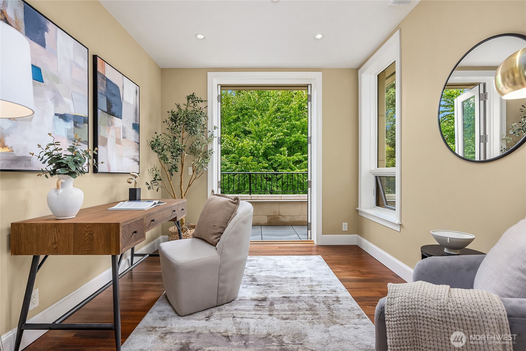 1185 Broadway Avenue East, Unit PH8 Seattle, WA 98102 - Photo 20 of 40