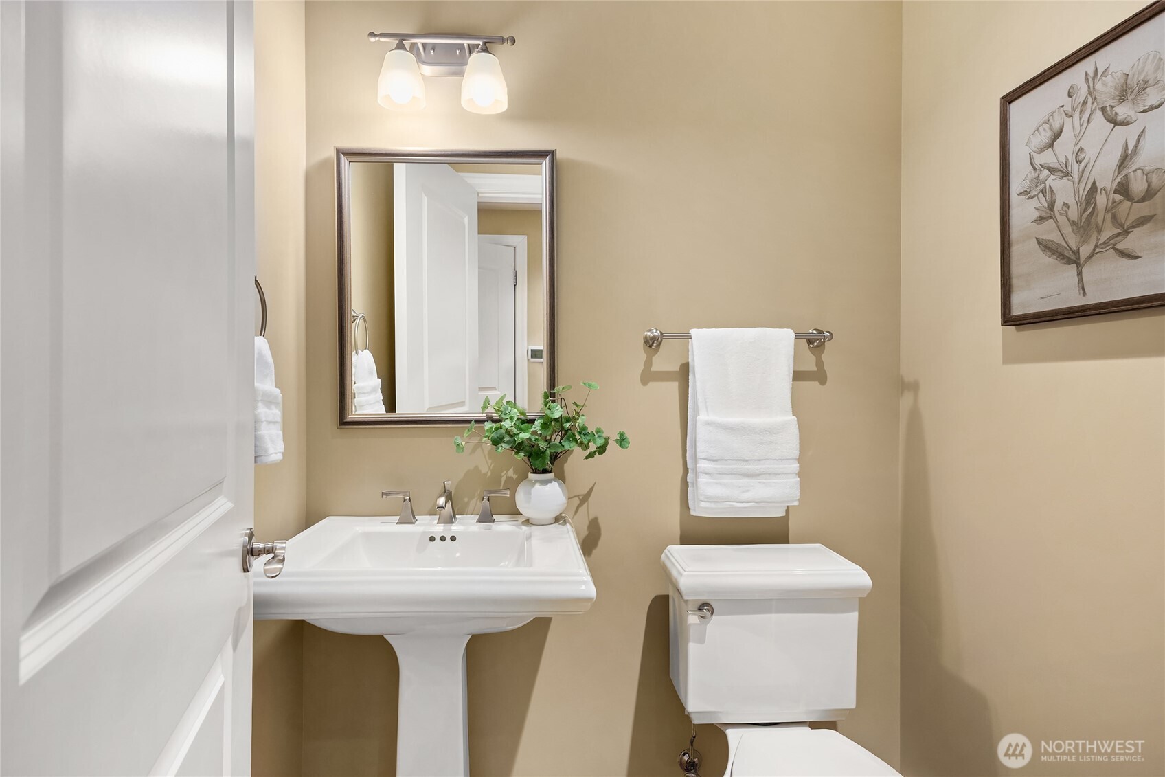 1185 Broadway Avenue East, Unit PH8 Seattle, WA 98102 - Photo 30 of 40