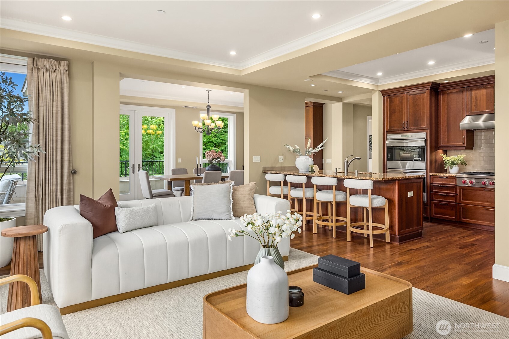 1185 Broadway Avenue East, Unit PH8 Seattle, WA 98102 - Photo 8 of 40