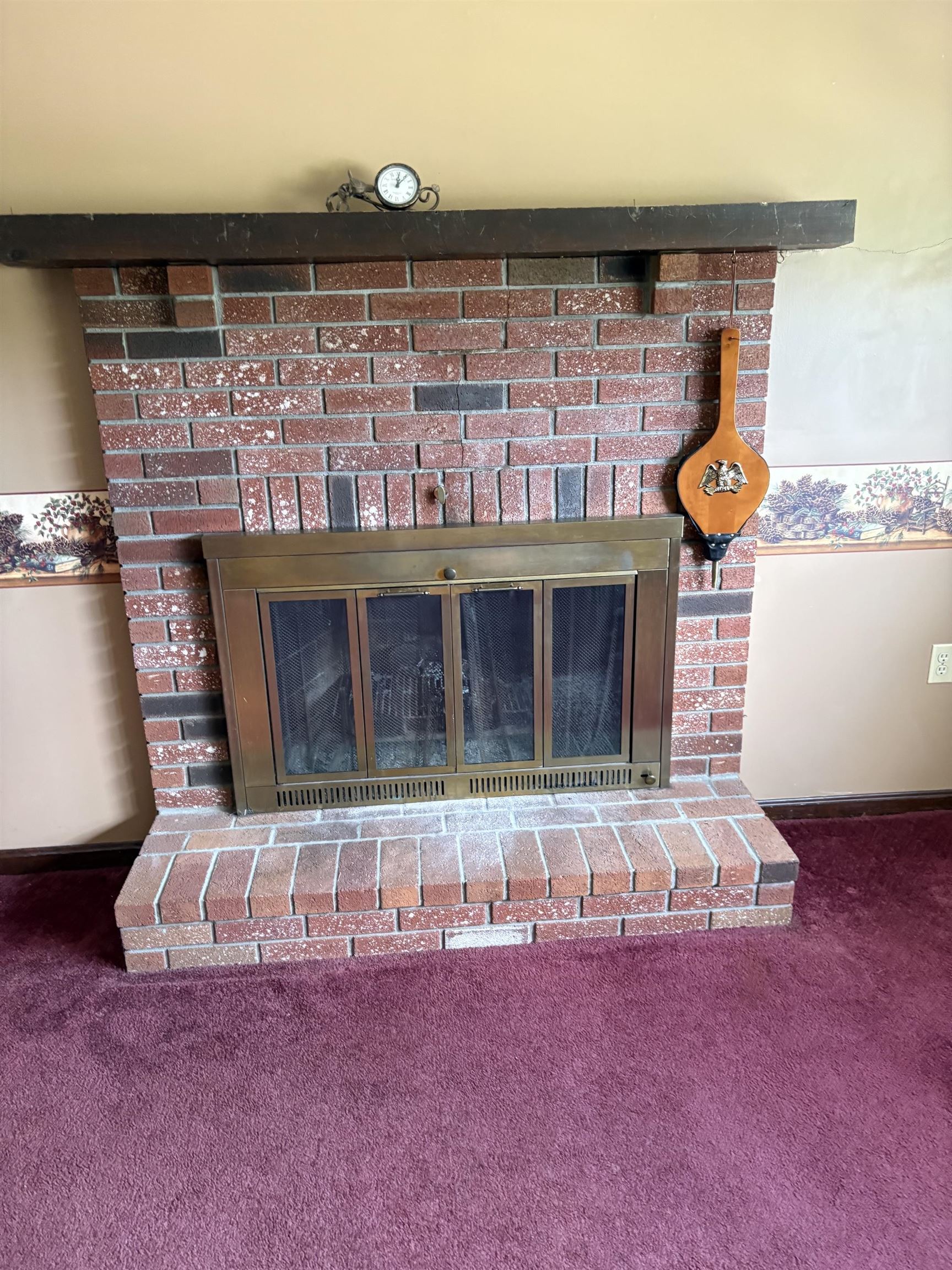 676 Cohas Avenue Manchester, NH 03109 - Photo 8 of 12