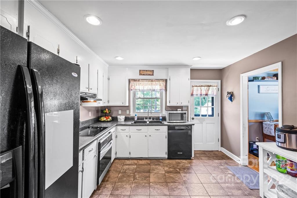 1200 Hess Road Concord, NC 28025 - Photo 10 of 48 Gallery Image 10