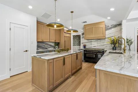 $1,357,000 | 6707 Rolling Vista Drive, Dallas, TX 75248