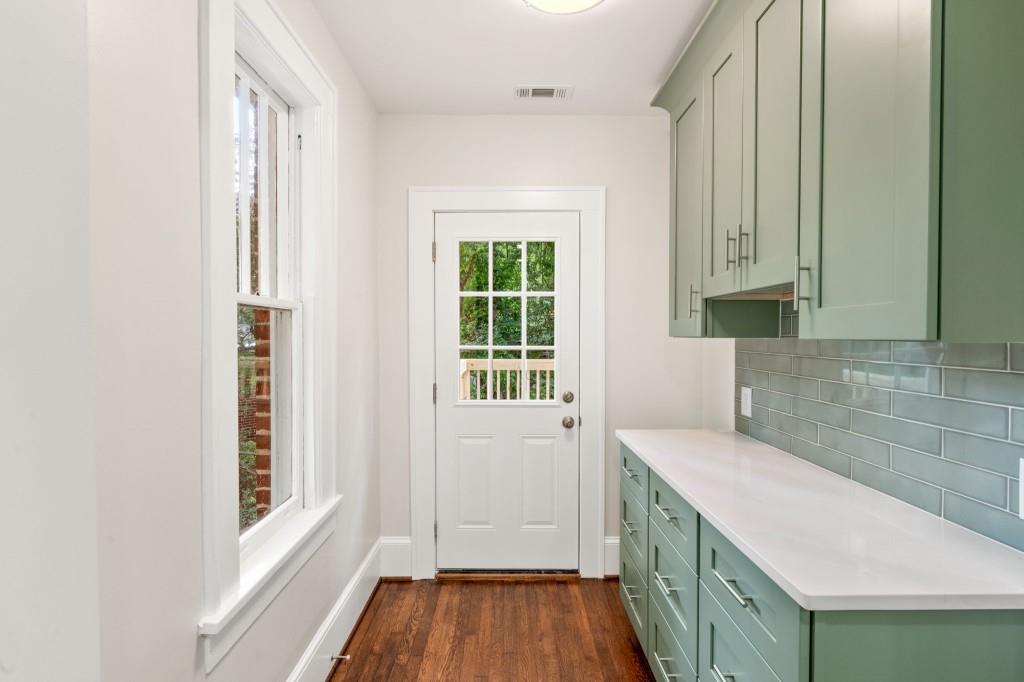 443 Burlington Road Northeast Atlanta, GA 30307 - Photo 6 of 24