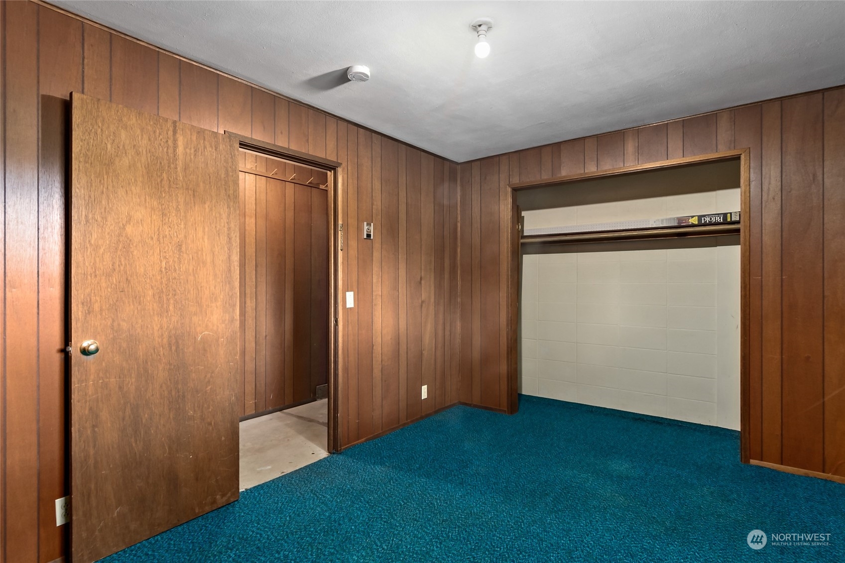 739 West Banta Road Oak Harbor, WA 98277 - Photo 18 of 40 a view of elevator