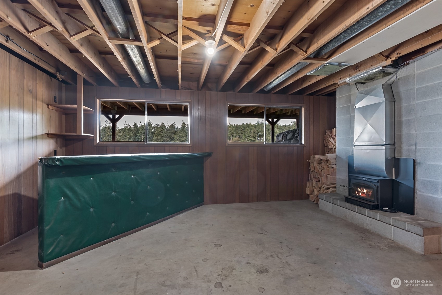 739 West Banta Road Oak Harbor, WA 98277 - Photo 34 of 40 a view of an empty room