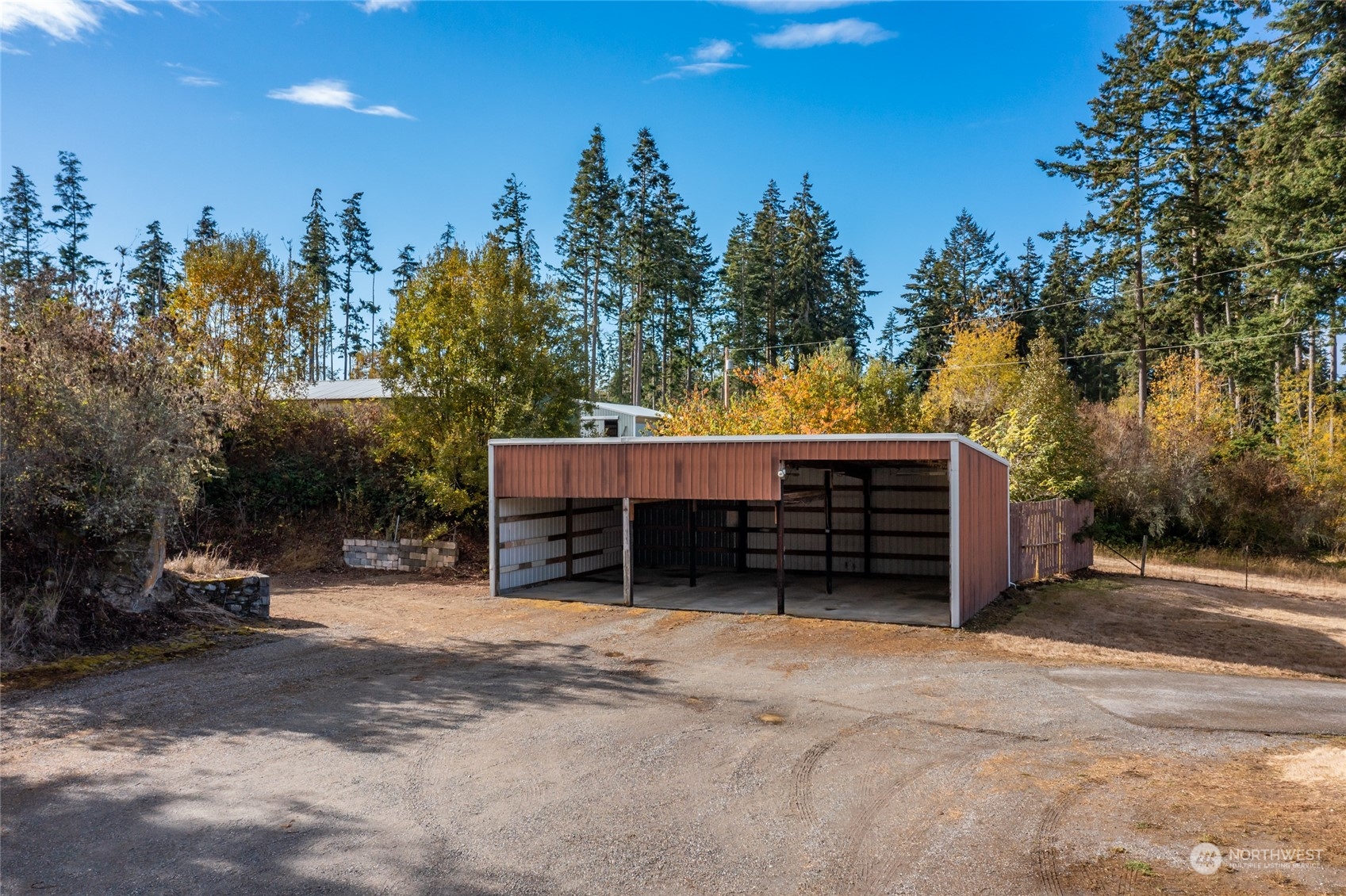 739 West Banta Road Oak Harbor, WA 98277 - Photo 38 of 40 a view of a house