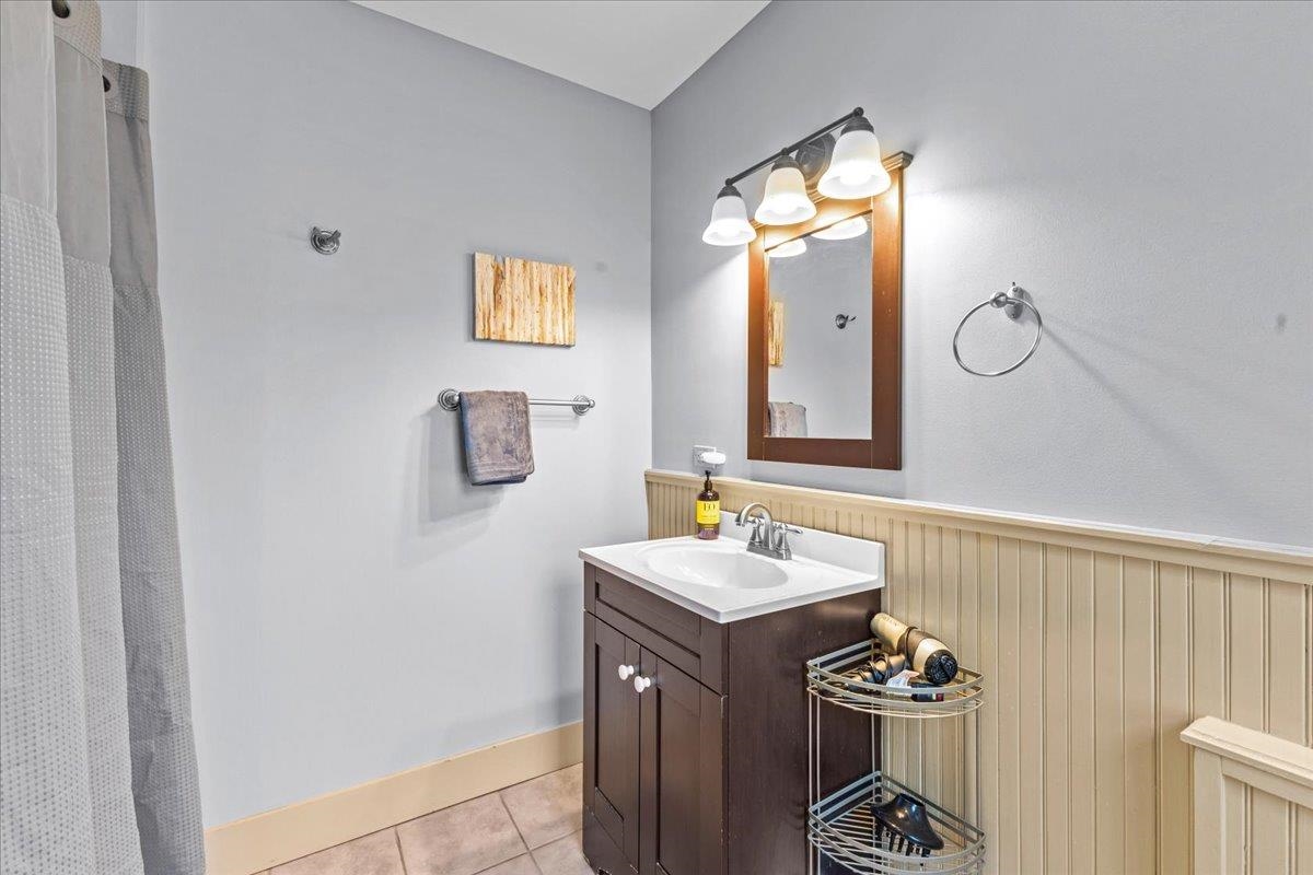 134 South Main Street, Unit A2 Stowe, VT 05672 - Photo 14 of 34