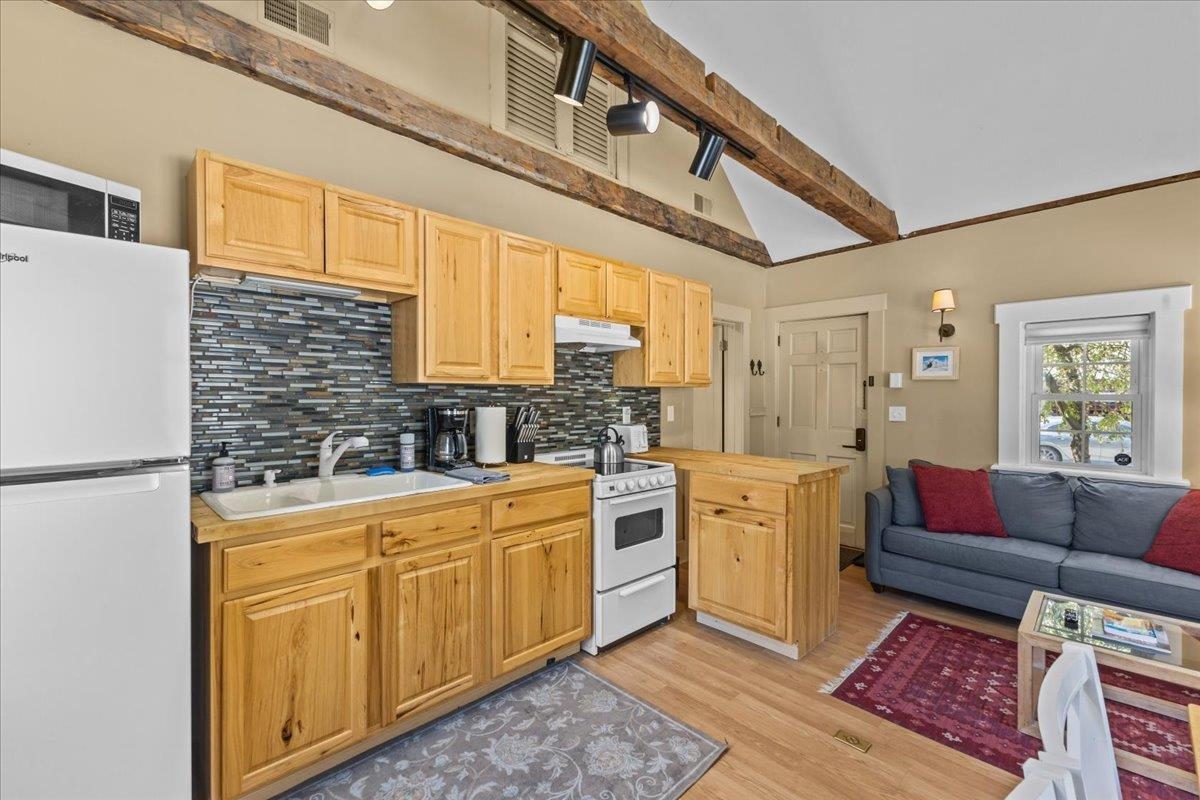 134 South Main Street, Unit A2 Stowe, VT 05672 - Photo 23 of 34