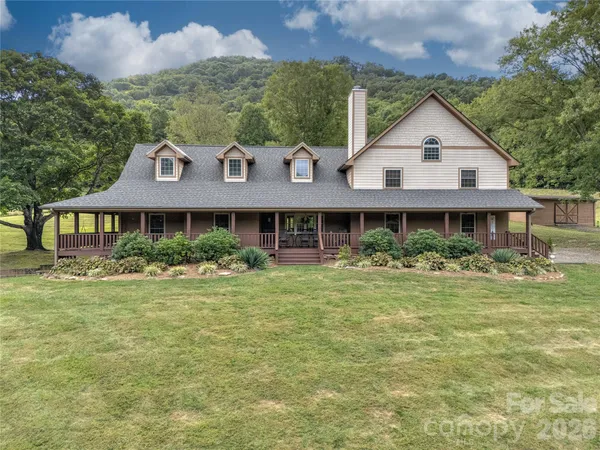 $950,000 | 97 Circle East Ranch Road, Burnsville, NC 28714