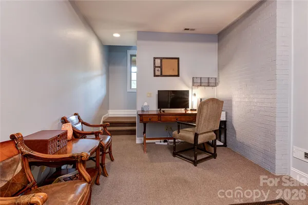 $950,000 | 97 Circle East Ranch Road, Burnsville, NC 28714