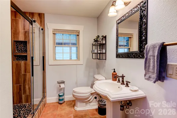 $950,000 | 97 Circle East Ranch Road, Burnsville, NC 28714