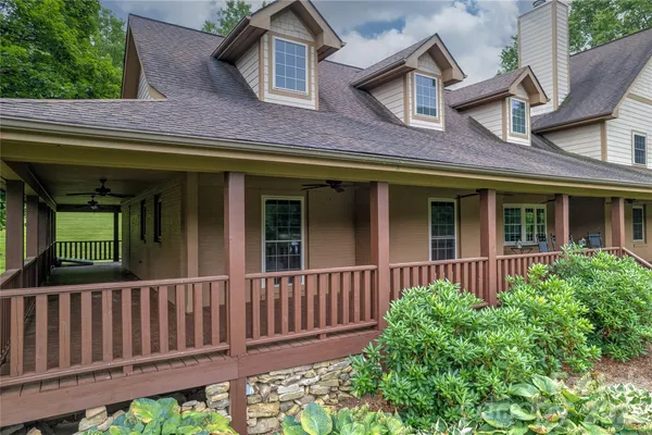 $950,000 | 97 Circle East Ranch Road, Burnsville, NC 28714