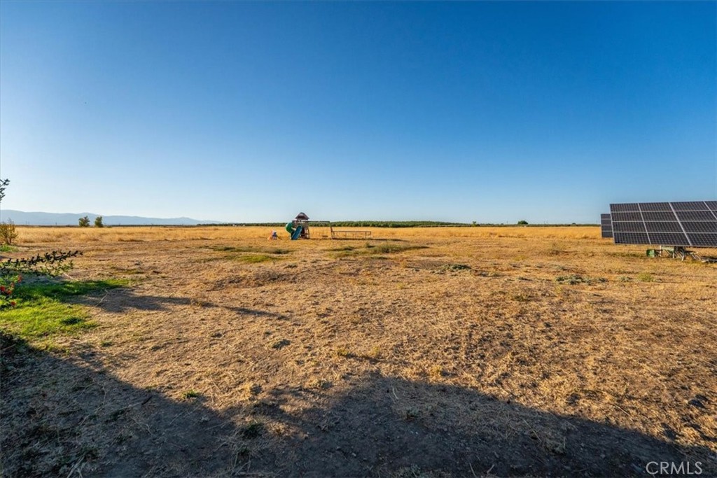 21550 Leaf Avenue Corning, CA 96021 - Photo 59 of 71 a view of an ocean
