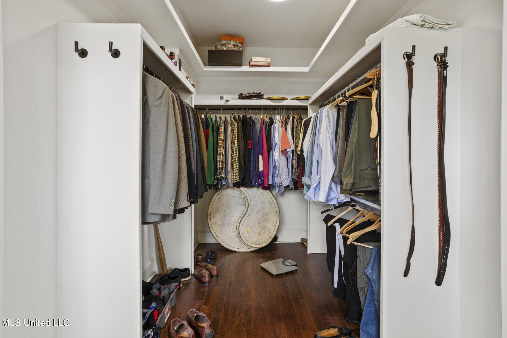 803 Meadowbrook Road Jackson, MS 39216 - Photo 47 of 86 Primary Closet