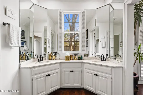 $549,500 | 803 Meadowbrook Road, Jackson, MS 39216