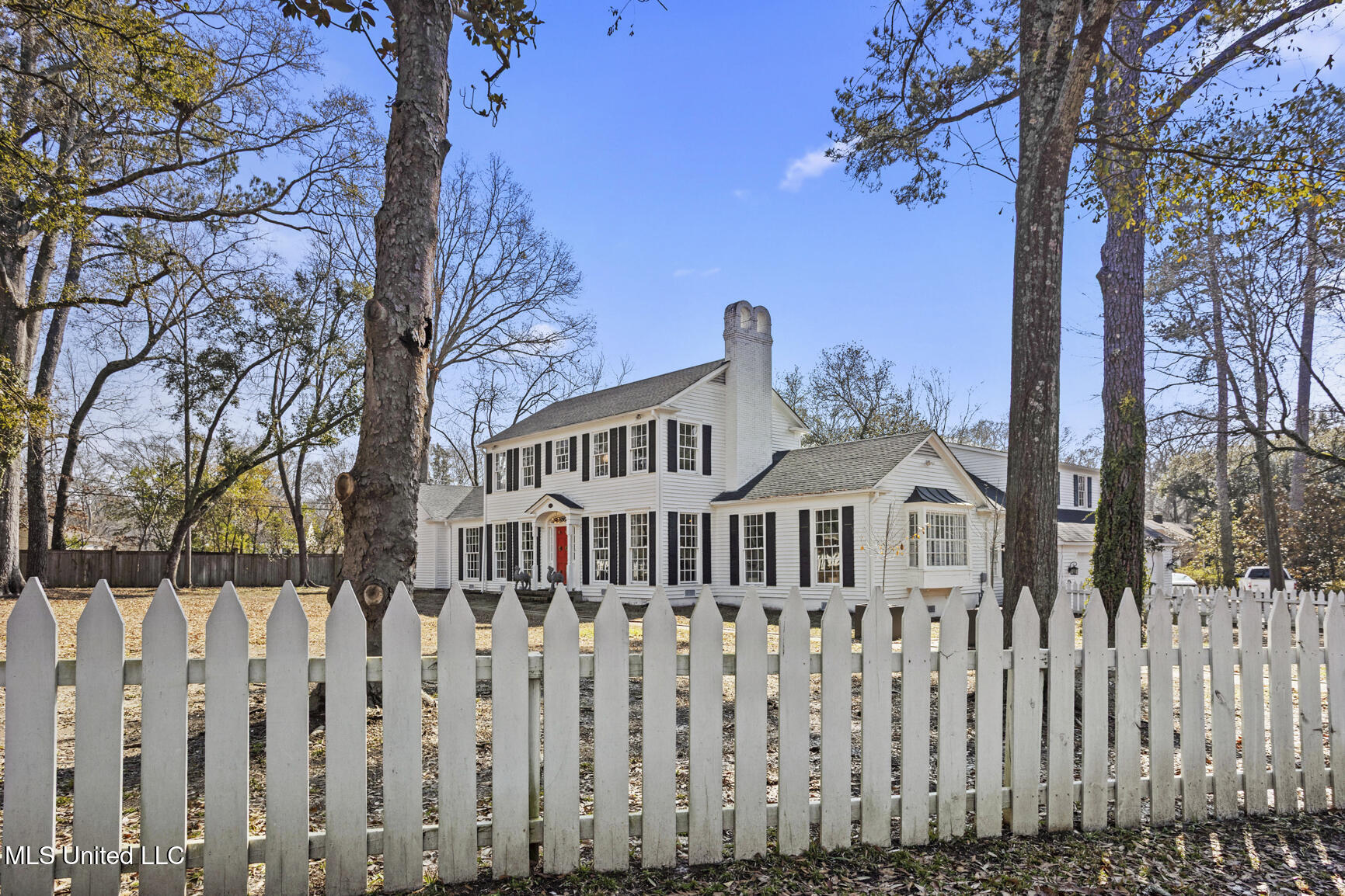803 Meadowbrook Road Jackson, MS 39216 - Photo 5 of 86 Fully fenced