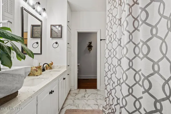 $549,500 | 803 Meadowbrook Road, Jackson, MS 39216