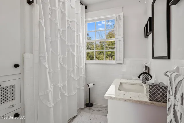 $696,000 | 803 Meadowbrook Road, Jackson, MS 39216