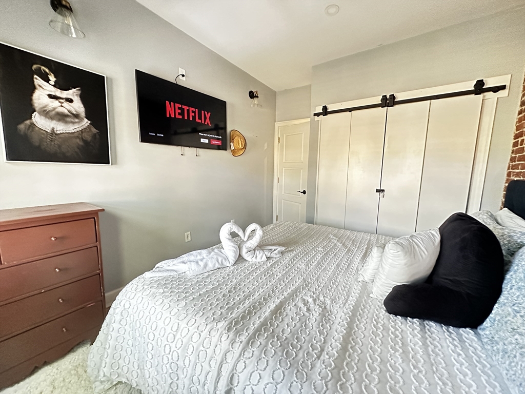 10 Pompeii Street, Unit 3 Boston, MA 02119 - Photo 9 of 10