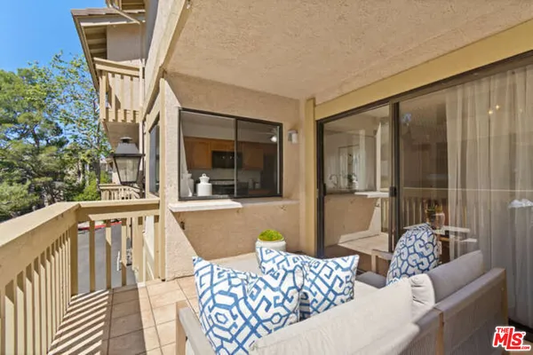 $1,050,000 | 5008 Timberlake Terrace, Culver City, CA 90230