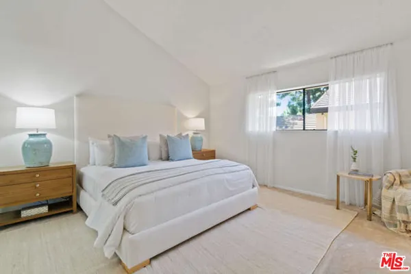 $1,050,000 | 5008 Timberlake Terrace, Culver City, CA 90230