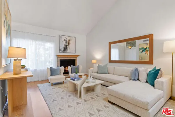 $1,050,000 | 5008 Timberlake Terrace, Culver City, CA 90230