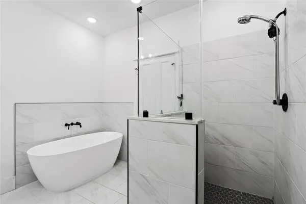 $2,700 | 1835 Flowing Springs Trail, Houston, TX 77080