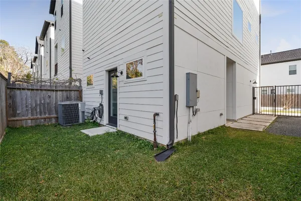 $2,700 | 1835 Flowing Springs Trail, Houston, TX 77080