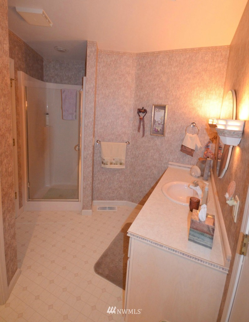 955 Iowa Heights Road Sedro-Woolley, WA 98284 - Photo 13 of 25 Gallery Image 13
