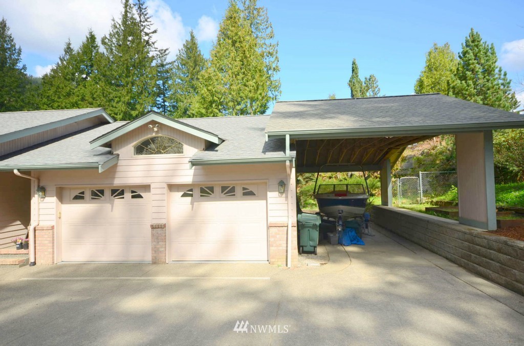 955 Iowa Heights Road Sedro-Woolley, WA 98284 - Photo 3 of 25 Gallery Image 3