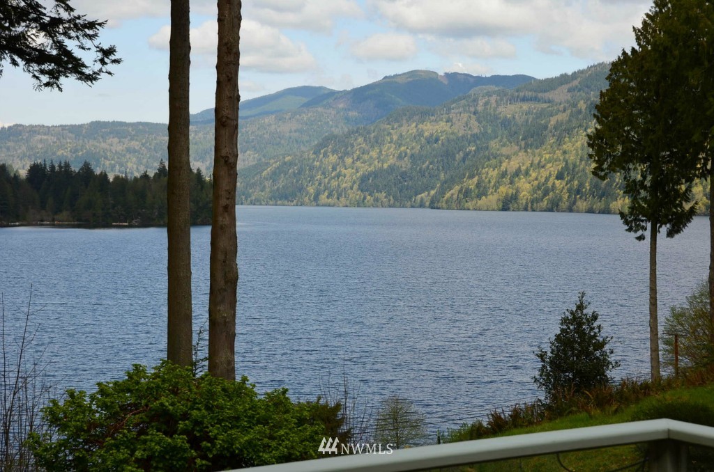 955 Iowa Heights Road Sedro-Woolley, WA 98284 - Photo 24 of 25 Gallery Image 24