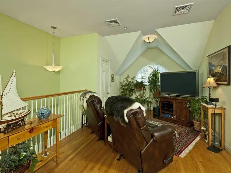100 Shepard's Cove Road, Unit K2 Kittery, ME 03904 - Photo 17 of 24 Other. Media area with hardwood...