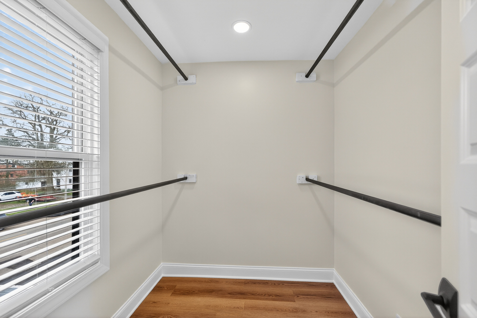 305 West Exchange Street, Unit B Sycamore, IL 60178 - Photo 18 of 27