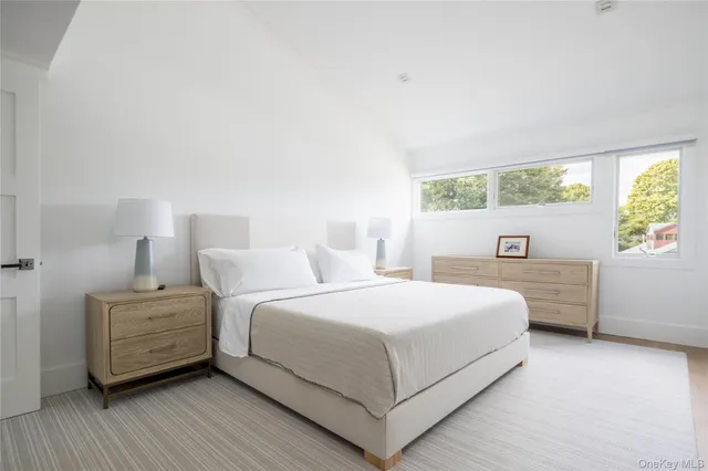 $1,350,000 | 514 Pantigo Road, Unit 16, East Hampton, NY 11937