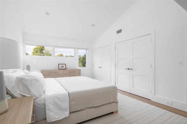 $1,350,000 | 514 Pantigo Road, Unit 16, East Hampton, NY 11937