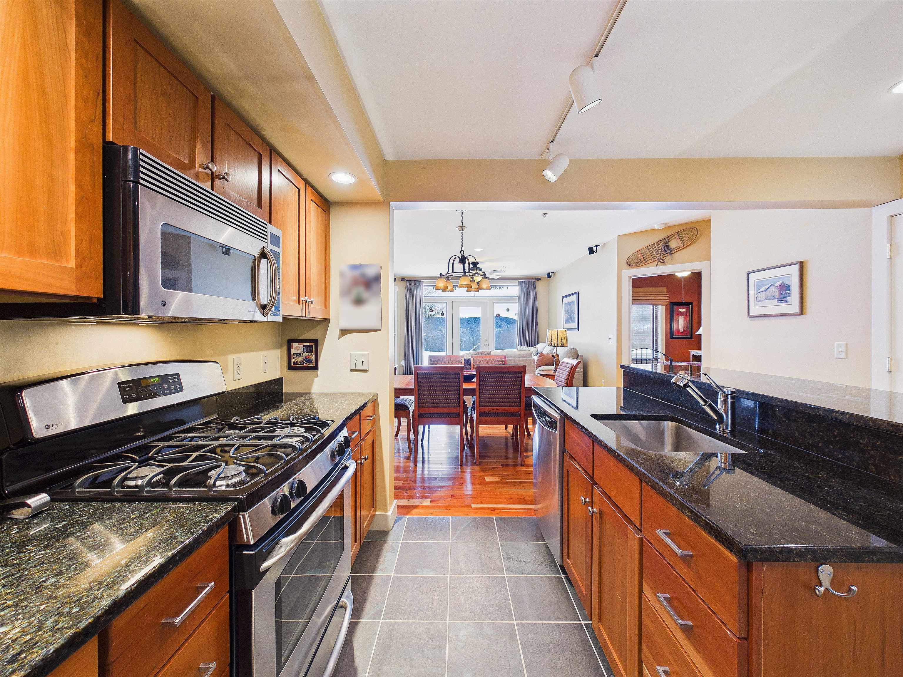 283 Falls Brook Road, Unit B101 Killington, VT 05751 - Photo 6 of 52