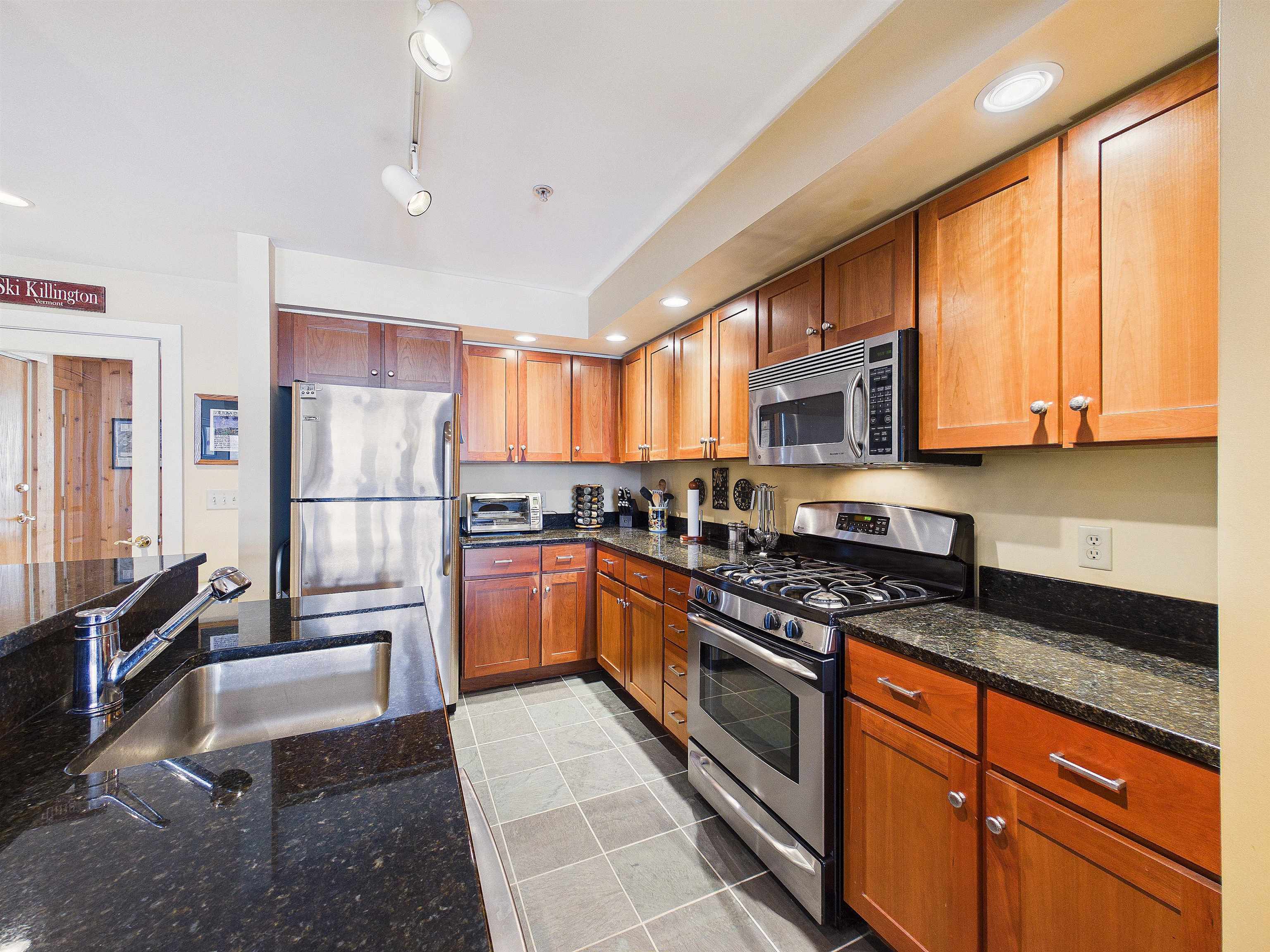 283 Falls Brook Road, Unit B101 Killington, VT 05751 - Photo 8 of 52