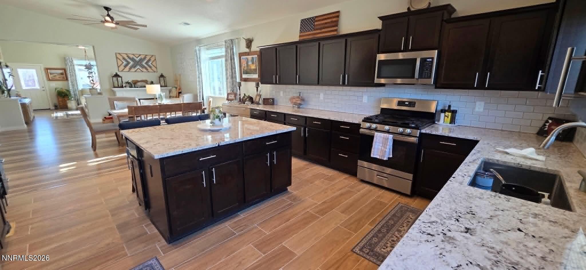 17859 Rose Meadow Court Reno, NV 89508 - Photo 16 of 41 507d5254-f61f-4693-a521-c822b89d2b31