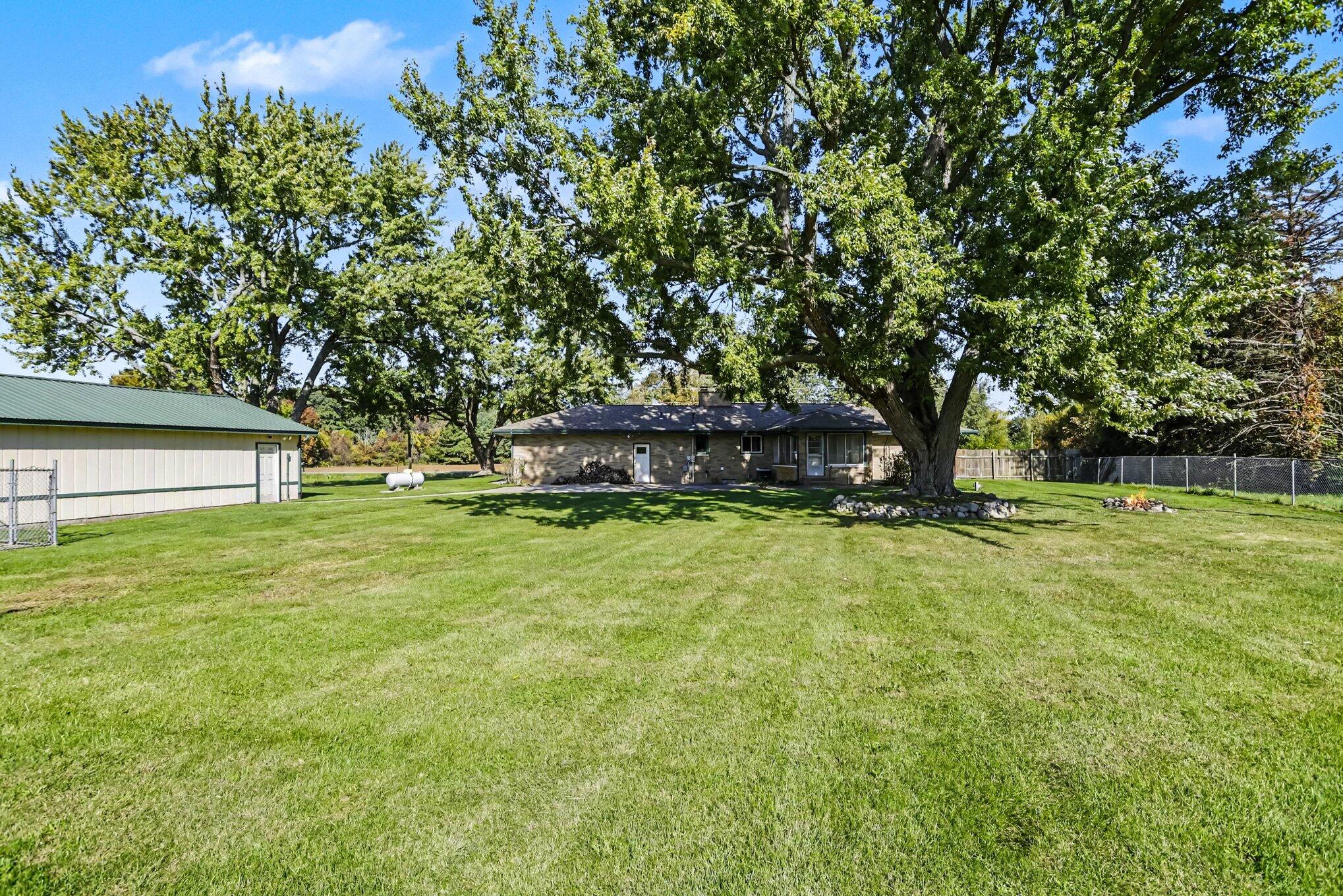 9410 North Branch Road Watervliet, MI 49098 - Photo 24 of 31 023_file_2448